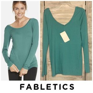 Fabletics Aurora long sleeve tee T-shirt Cascade back deep scoop neck NWT XL